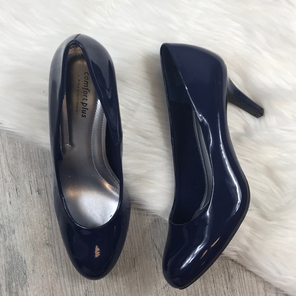 comfortable navy heels